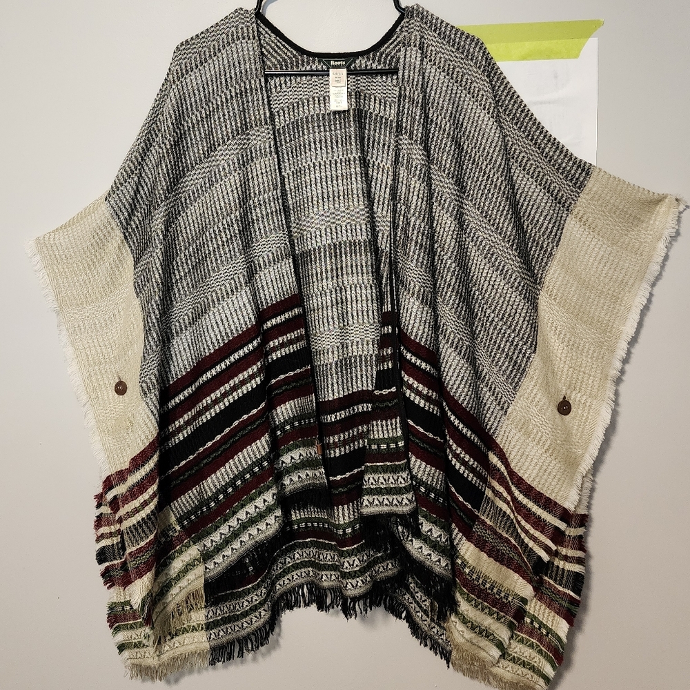 Roots Black and White Knit Top
